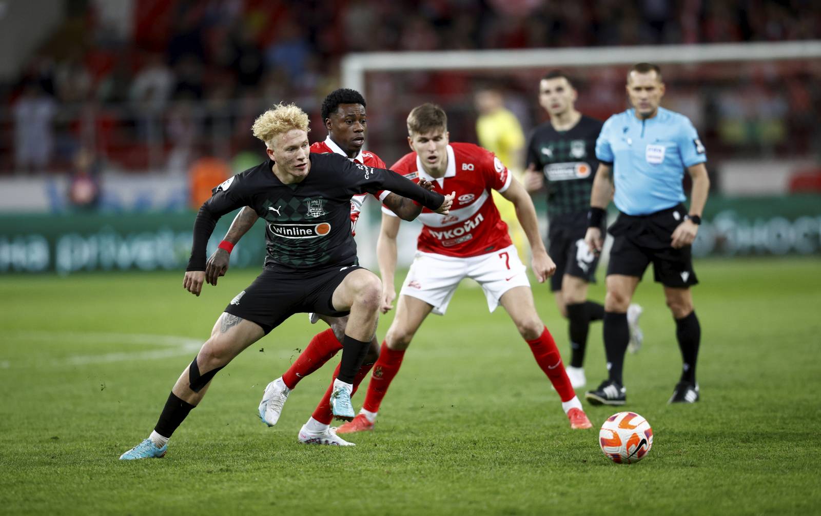 Полузащитник &laquo;Краснодара&raquo; попал в сферу интересов клубов из Англии и Германии