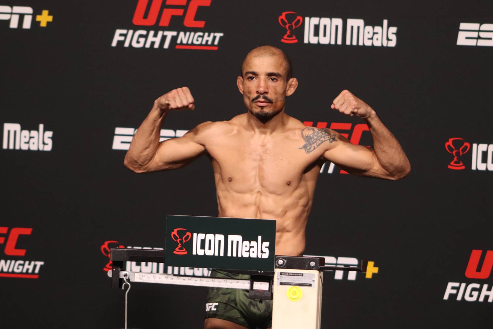 Экс-чемпион UFC: &laquo;Бой со мной стал бы для Альдо кошмаром&raquo;