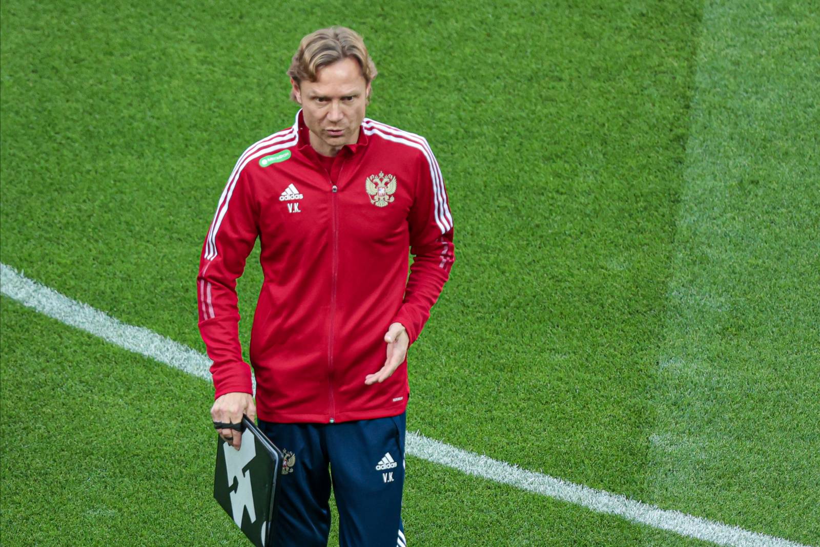 Карпин: &laquo;Профессиональный футбол вообще не для здоровья&raquo;