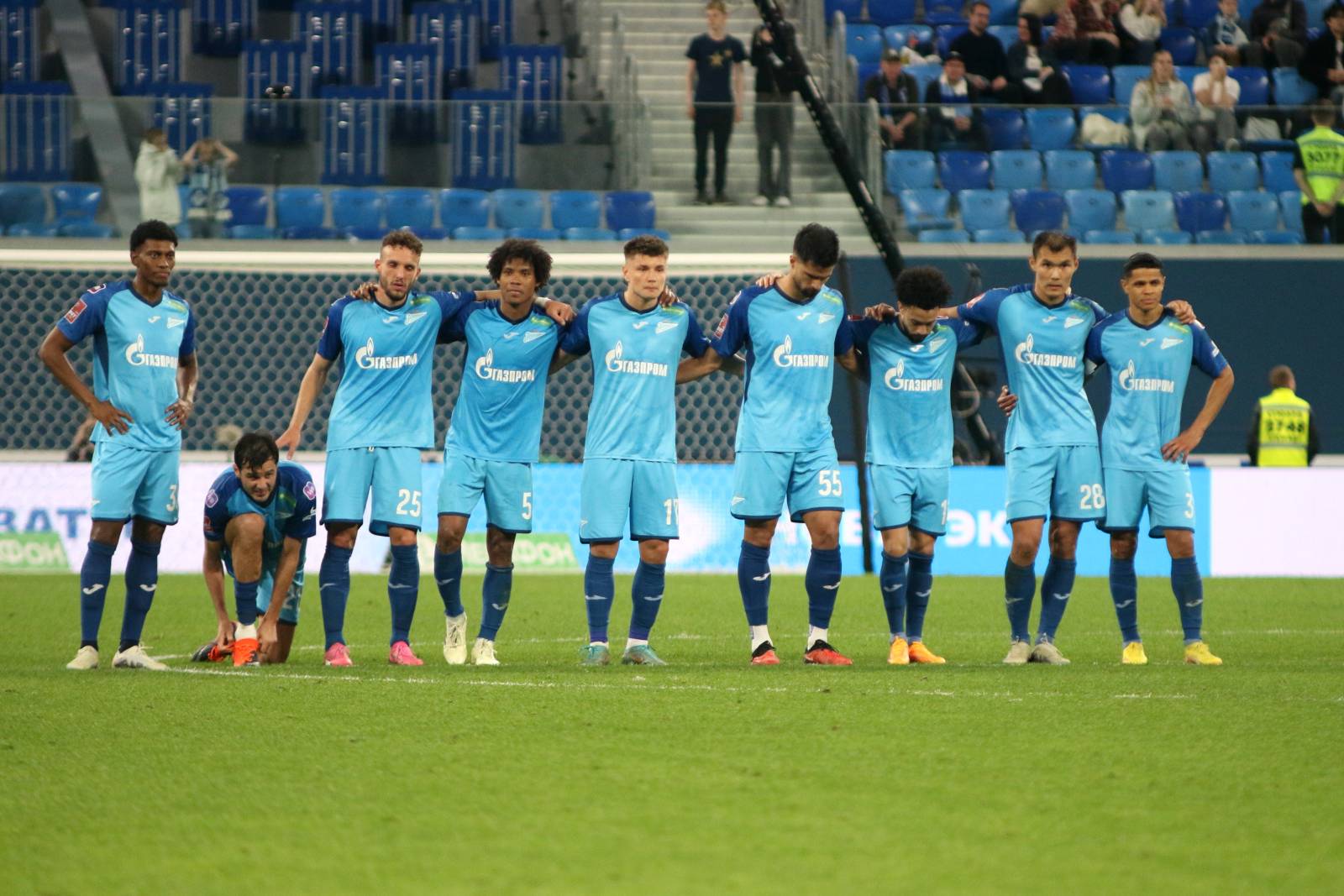 &laquo;Всем хейтерам назло&raquo; - Анюков высказался о требле &laquo;Зенита&raquo;