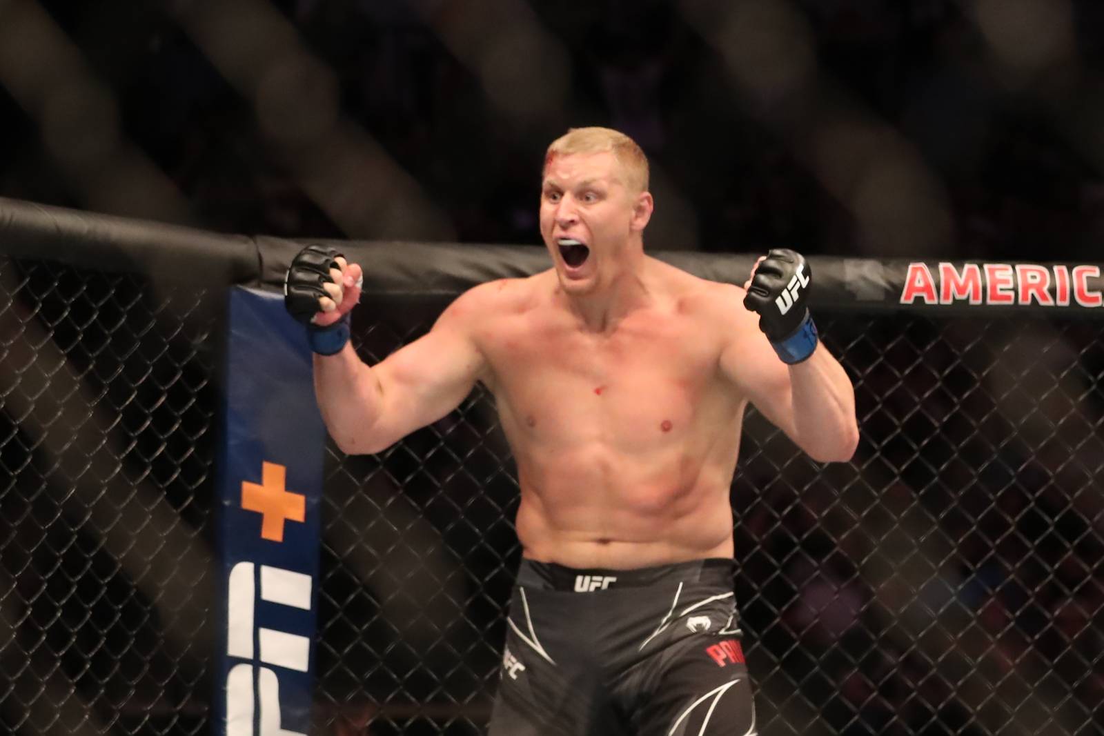 Тактаров: &laquo;Поставил бы крест на всей карьере Павловича&raquo;