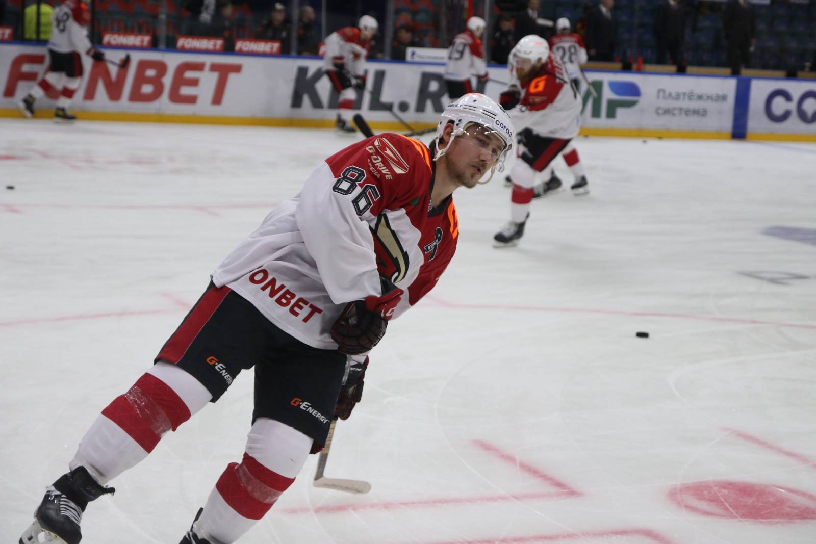 В &laquo;Авангарде&raquo; назвали сроки возвращения на лёд Ткачёва и Буше