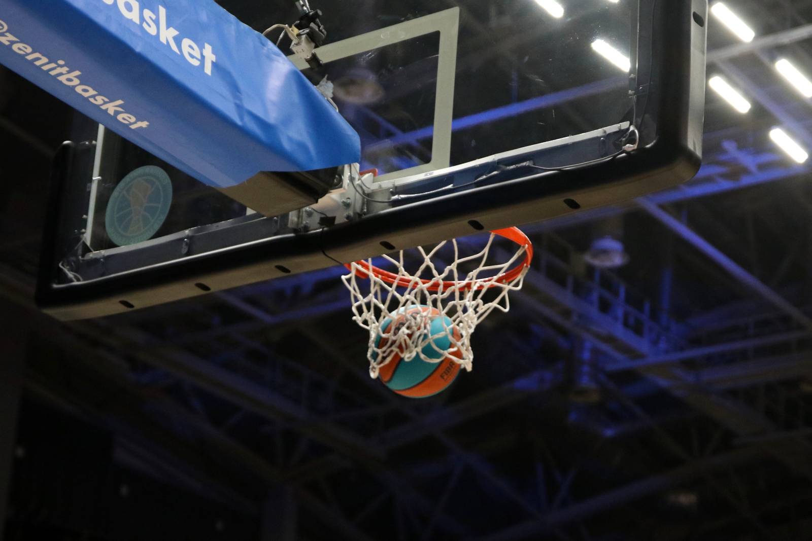 УНИКС обыграл &laquo;Зенит&raquo; и вышел в финал Суперкубка Единой лиги ВТБ