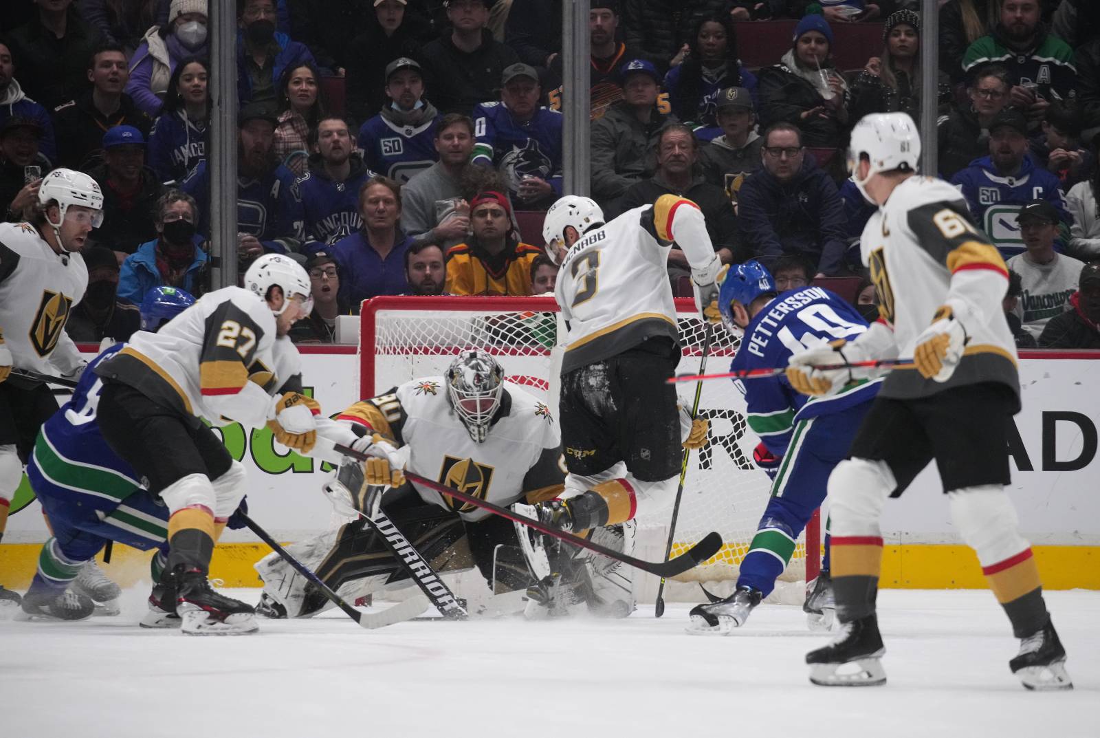 Гол и ассист Барбашева помогли &laquo;Вегасу&raquo; обыграть &laquo;Сент-Луис&raquo;