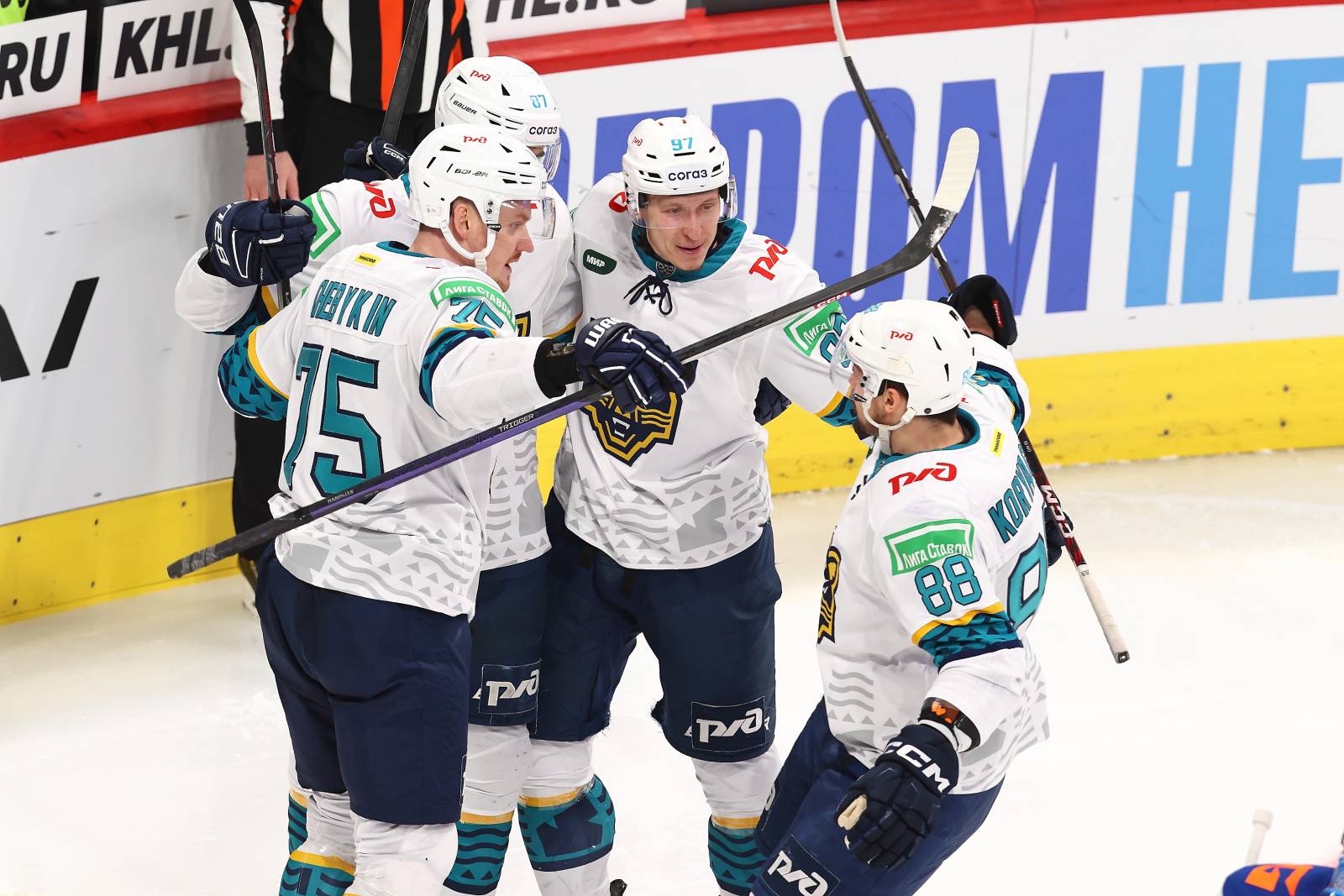 &laquo;Сочи&raquo; разгромил &laquo;Адмирал&raquo; в матче КХЛ