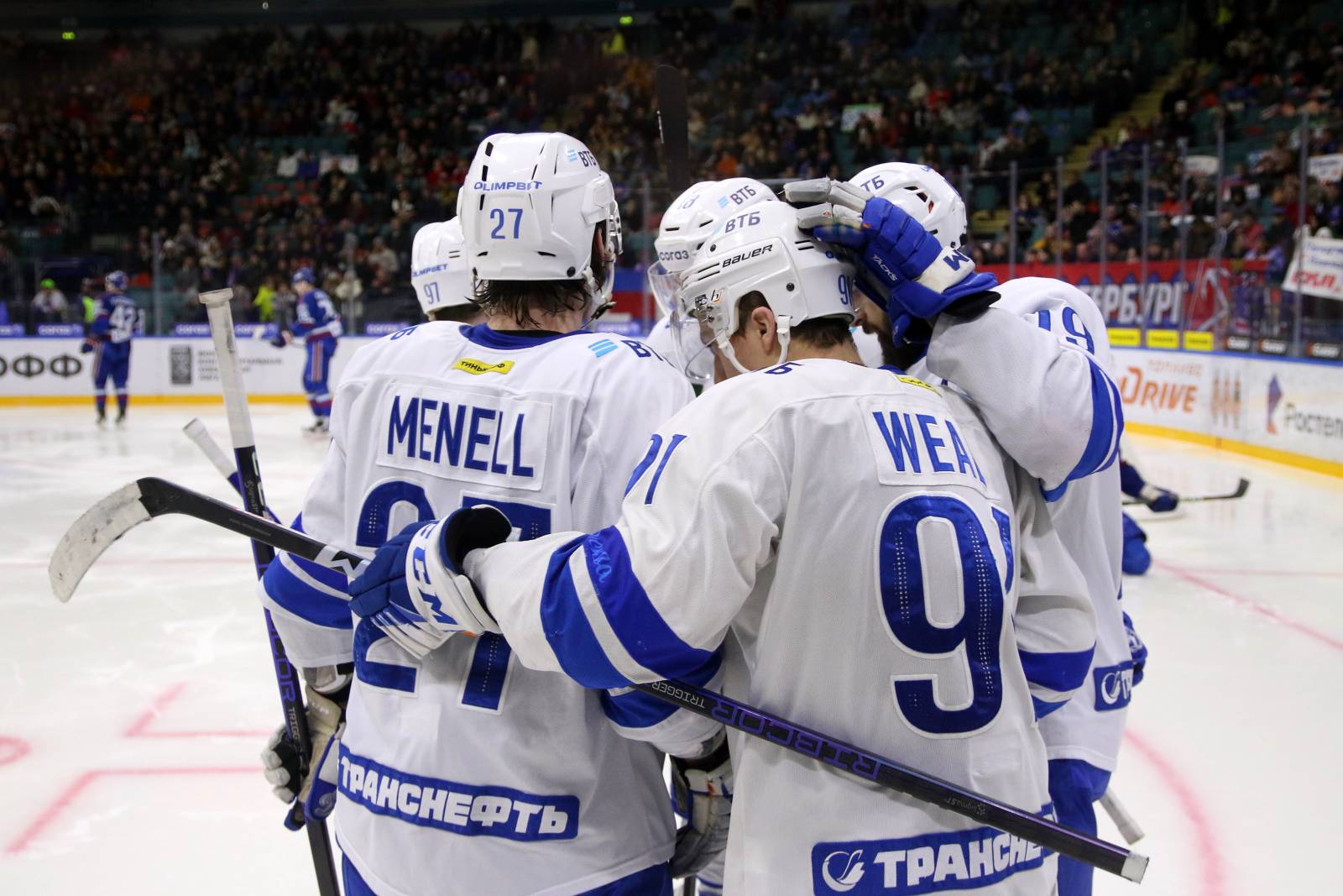 &laquo;Динамо&raquo; разбило&nbsp;&laquo;Спартак&raquo; в московском дерби в КХЛ, у Пакетта - хет-трик