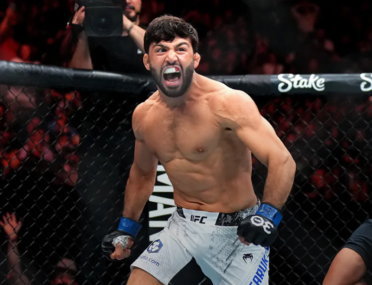 Дэн Хукер готов сразиться с Арманом Царукяном и считает его самым сложным соперником в дивизионе