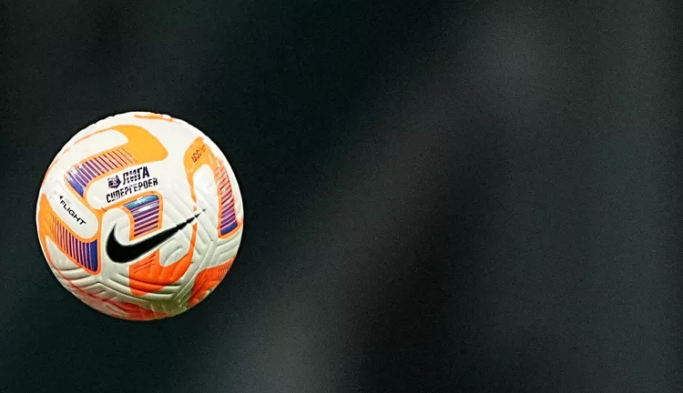 Футболист «Динамо» Барнаул получил травму, празднуя гол с сальто